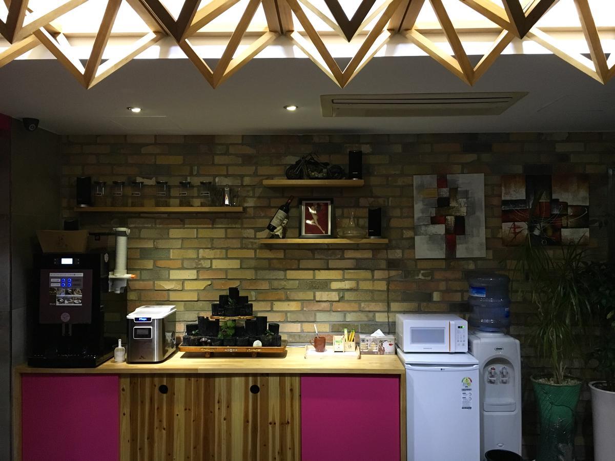 Gimhae Ohho Hotel מראה חיצוני תמונה